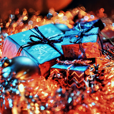 Present PFP 12 - Free profile picture